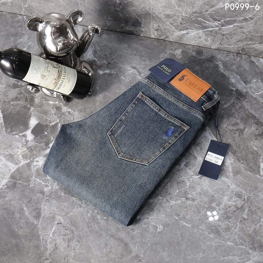 P230 POLO 2025 Autumn and Winter European Counter New Style, Super A Purchasing Level Overseas Trading Company Order Source, Top Original High-end Men's Customized Fashion Slim Small Straight Jeans 0999～6 Color: Heavy craftsmanship, fried sand and water, picture color Size: 29-40 Fabric: Denim washed jeans! Luxurious experience. Customer-supplied trade channel. The simple and charming classic trousers are made of customer-supplied denim. The texture is thick, comfortable and breathable. The high-quality tailoring is top-notch, and the overall design is very refined. The cuffing design on the inside and outside is perfect, and the use of poly-strand mechanical needle edge-sealing technology highlights the brand's luxurious inner charm. The brand logo is full and thick, and the chiseled buttons are thick and rigorous, bringing a new fashion taste to this mediocre trousers!  Excipients: Complete with three standards